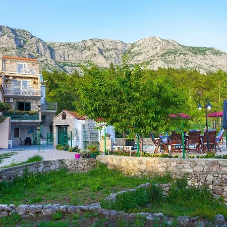 Casa vacanze Tonci - Comfortable & Surrounded By Nature *