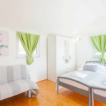 Tonci - Comfortable & Surrounded By Nature