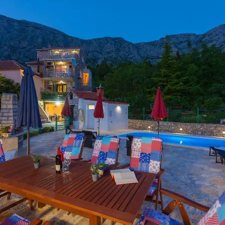 Tonci - Comfortable & Surrounded By Nature Casa vacanze Tučepi