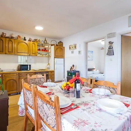 House Tonci Holiday home Tucepi