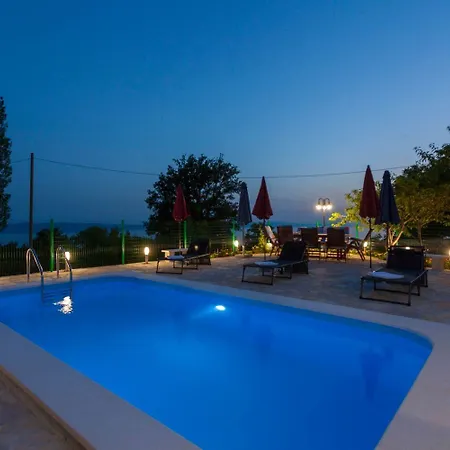 Tonci - Comfortable & Surrounded By Nature * Tučepi