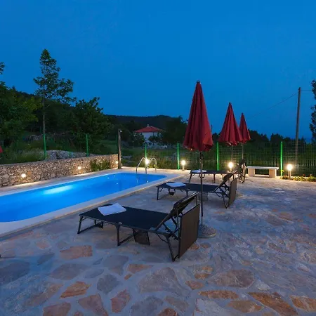 Casa vacanze Tonci - Comfortable & Surrounded By Nature *