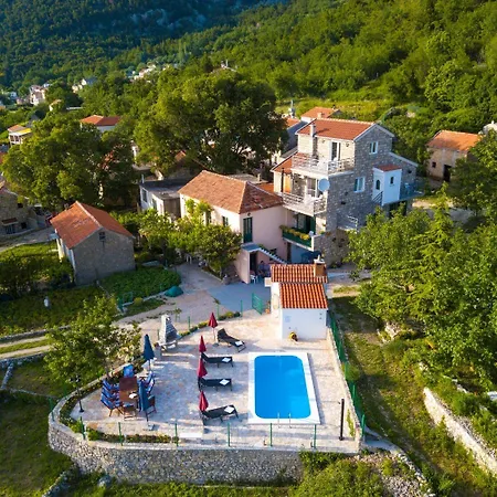 Tonci - Comfortable & Surrounded By Nature * Tučepi